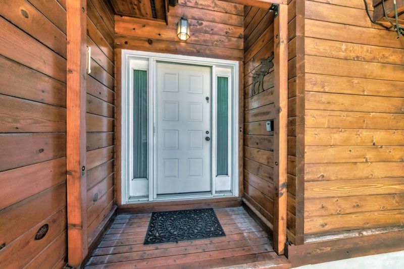 Wood Siding Replacement in Holly, MI